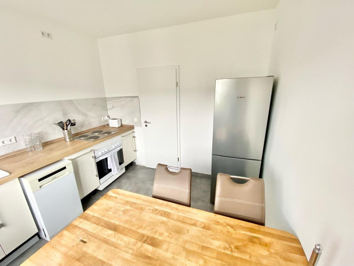 Zentral Gelegene 2 Zi. Wohnung Naehe Innenstadt/Hbf Wolfsburgo Exterior foto